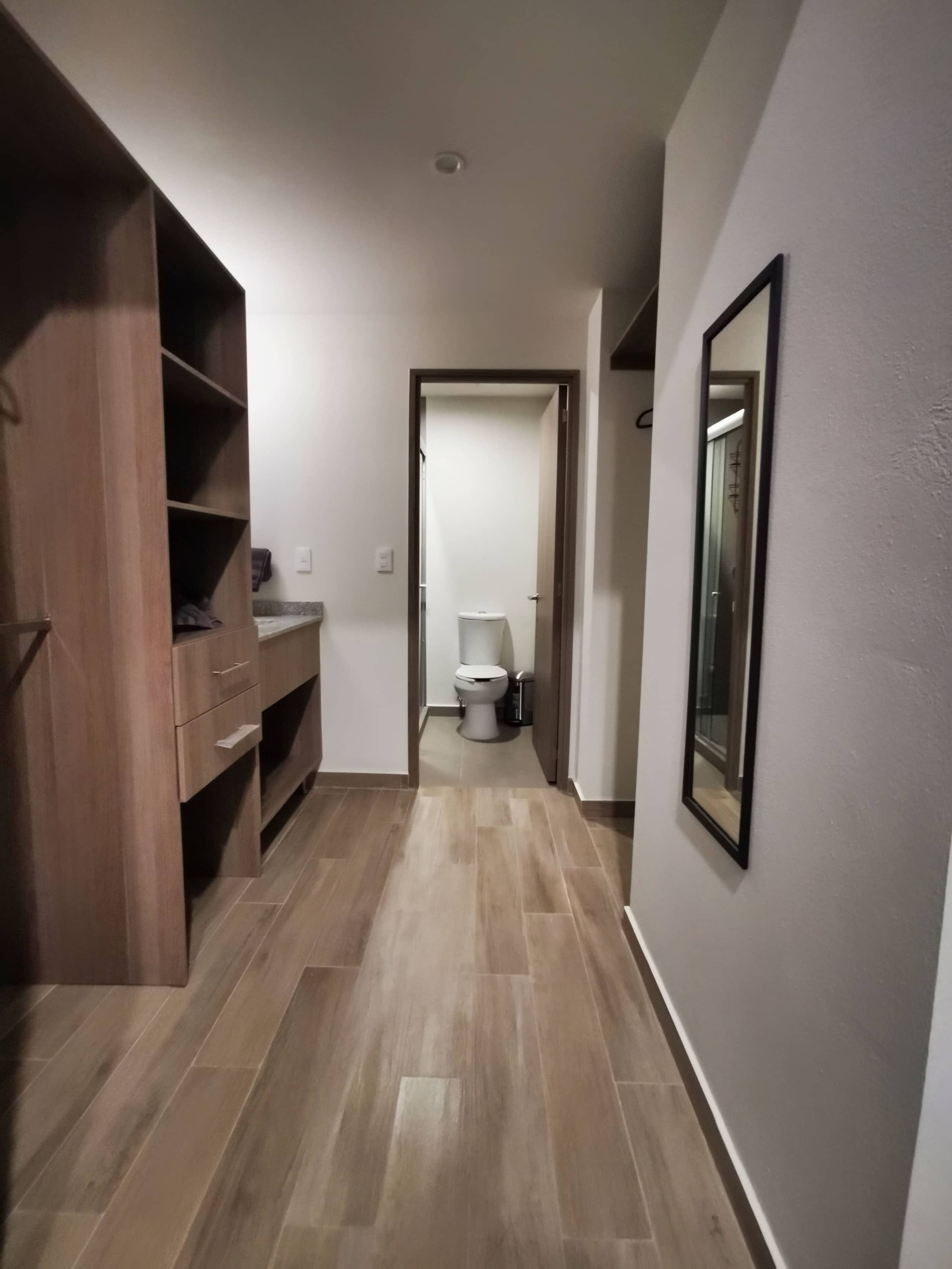 Property Gallery View 4