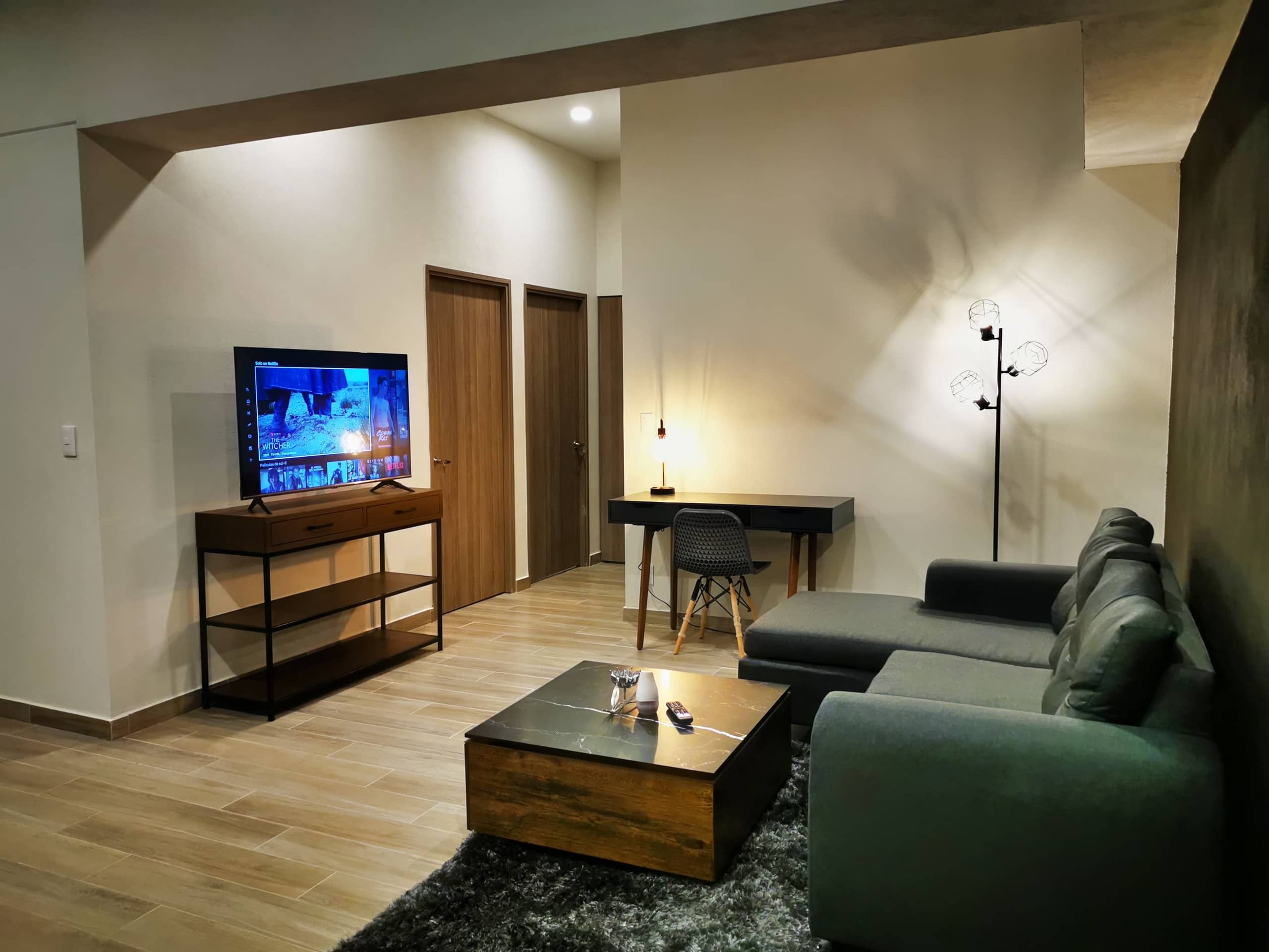 Property Gallery View 18
